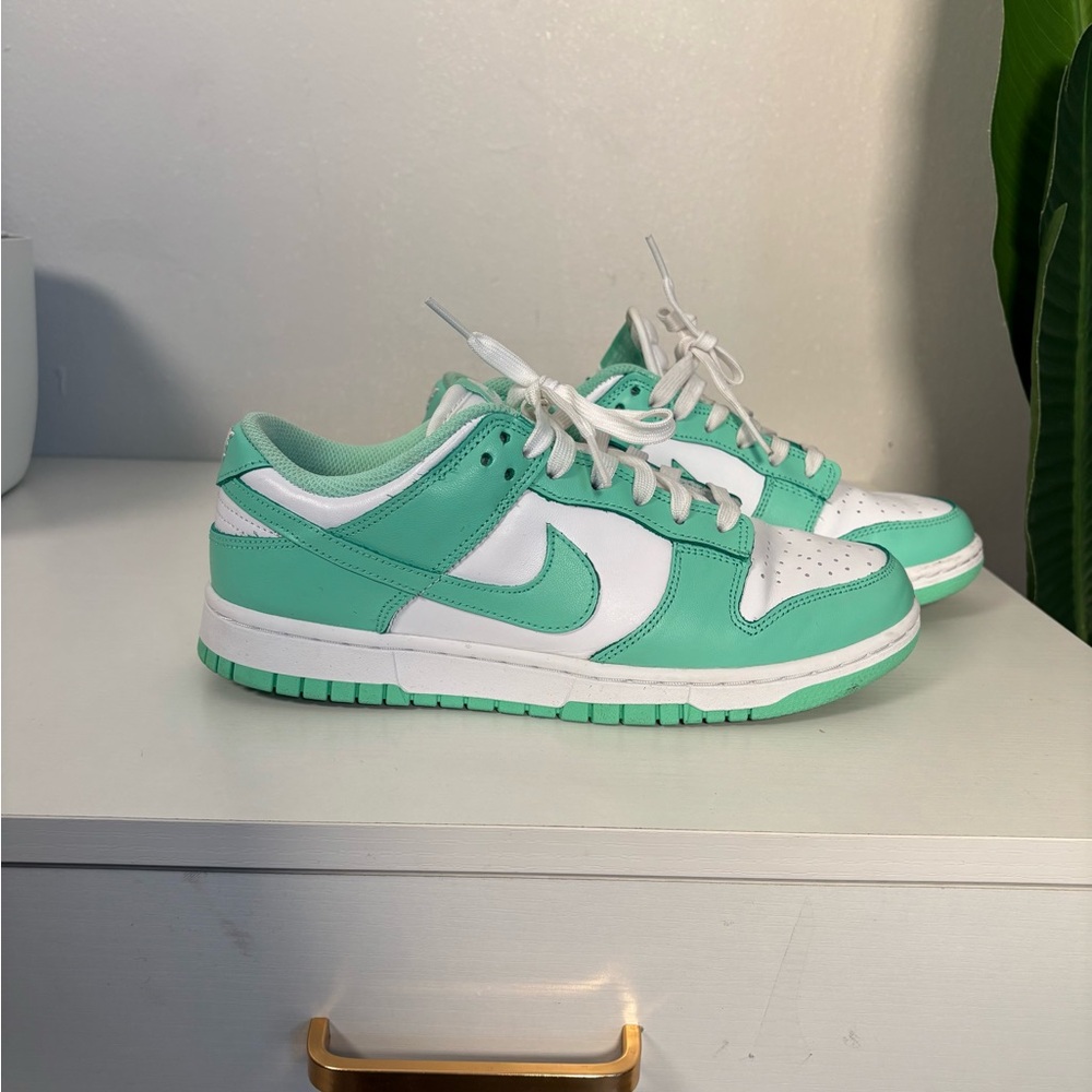 Nike Mint Dunk Low Sneakers